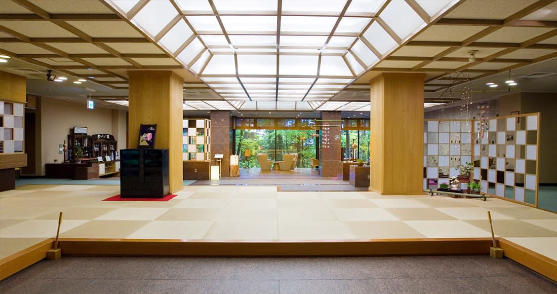 ロビーラウンジ